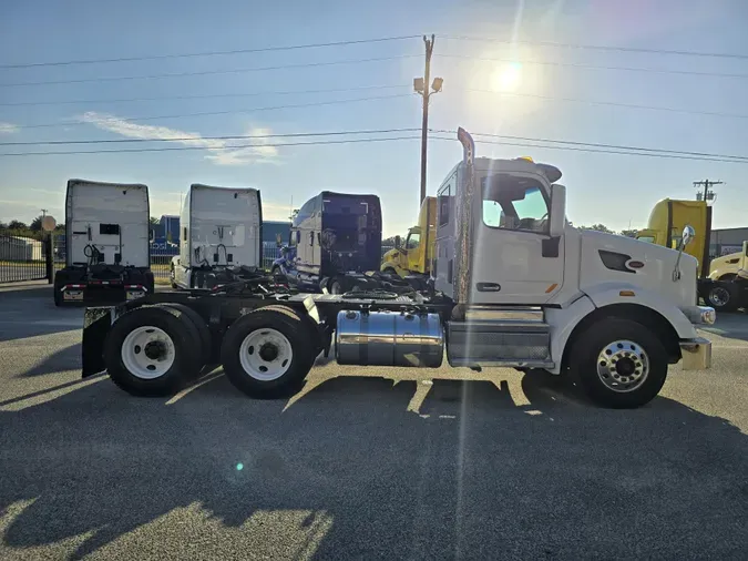 2020 Peterbilt 567