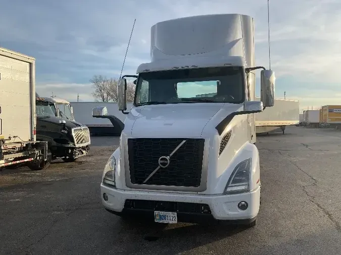 2020 Volvo VNR64300