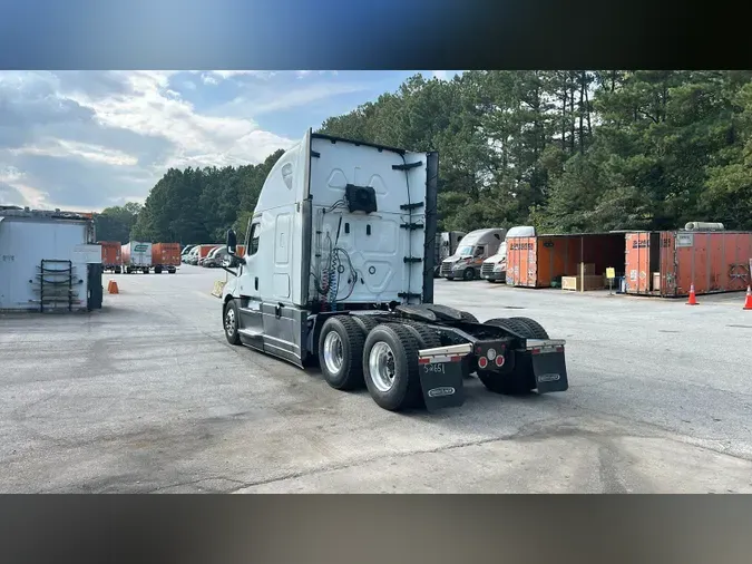 2022 Freightliner Cascadia 126