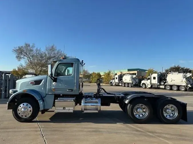 2022 Peterbilt 567