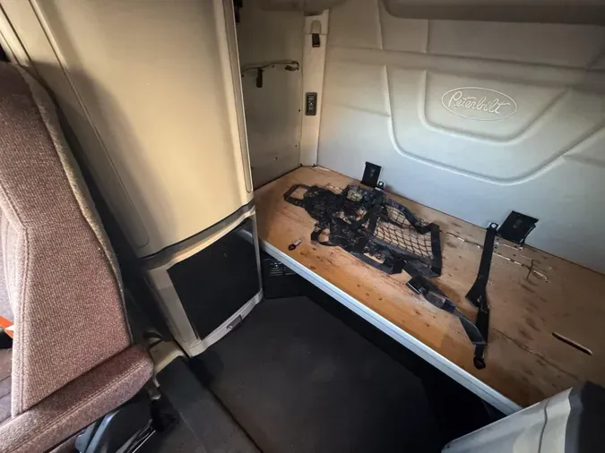 2022 Peterbilt 579768cbb6a007feca14f00d807a5c6f0da