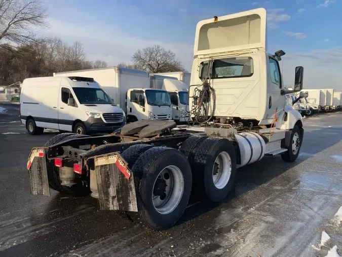 2019 NAVISTAR INTERNATIONAL LT625 DAYCAB T/A
