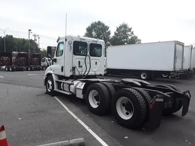 2018 FREIGHTLINER/MERCEDES CASCADIA 113