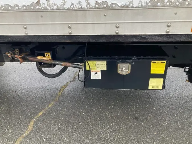 2020 FREIGHTLINER/MERCEDES M2 106