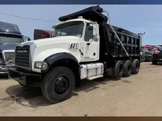 2014 MACK GRANITE GU433