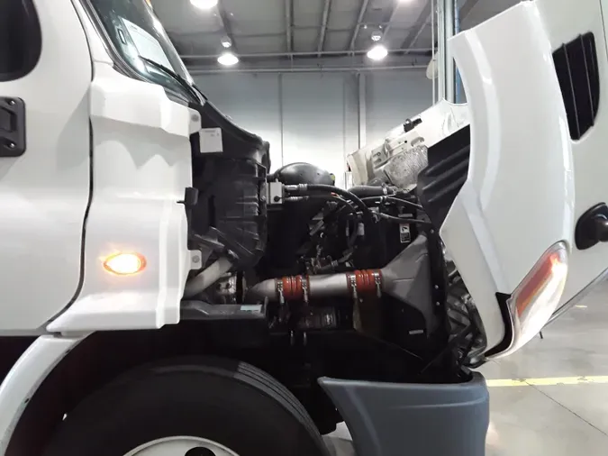 2015 FREIGHTLINER/MERCEDES CASCADIA 113