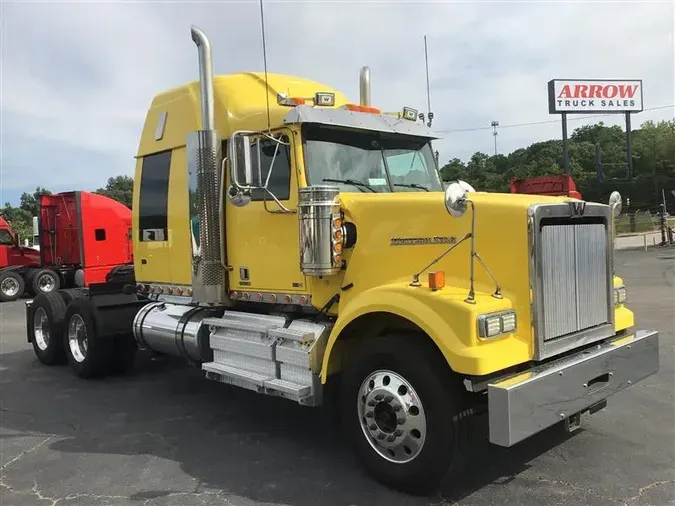 2015 WESTERN STAR 4700