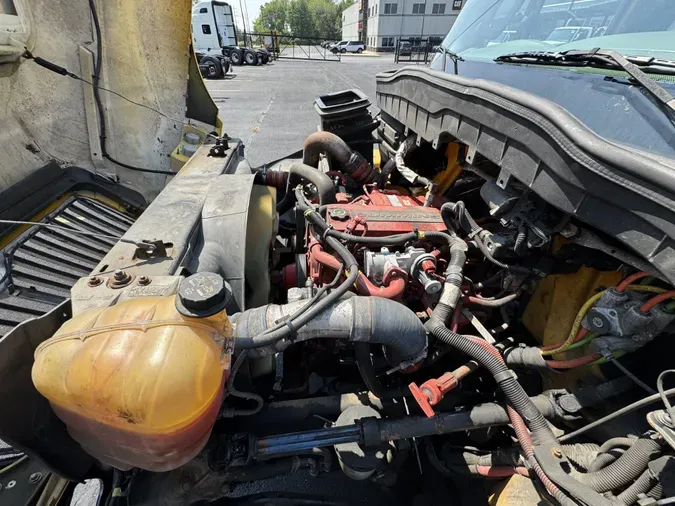 2019 International 4300