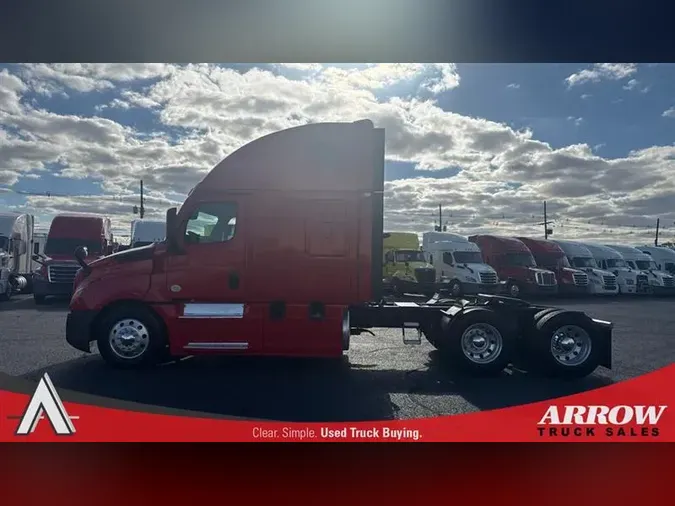 2022 FREIGHTLINER CA126