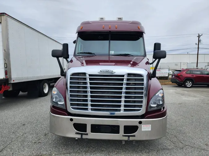 2019 FREIGHTLINER/MERCEDES CASCADIA 125