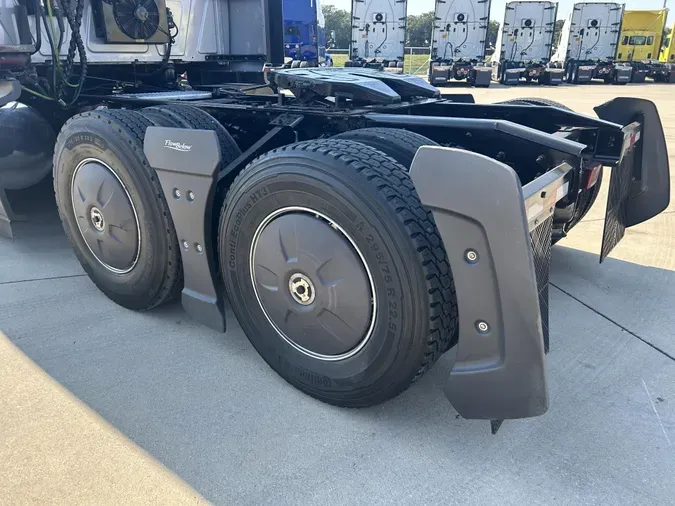 2022 International LT625