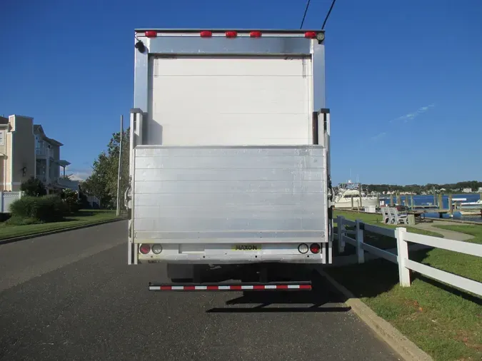2017 FREIGHTLINER M2