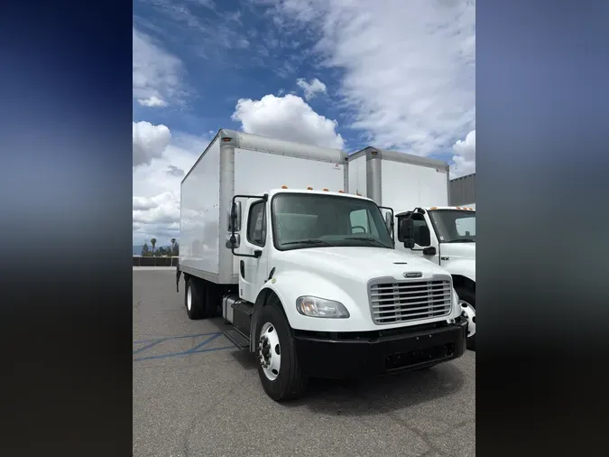 2017 FREIGHTLINER/MERCEDES M2 106