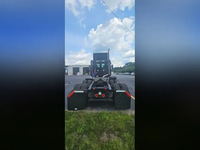 2019 FREIGHTLINER CASCADIA 125