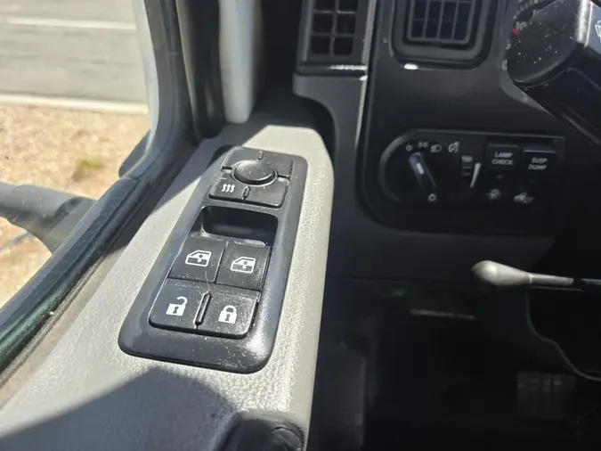 2019 International MV60776a7977edd2bf07df49303ce8a368e59