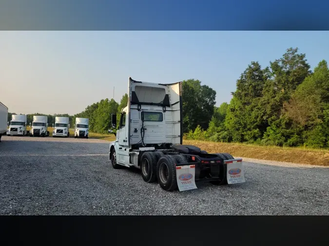 2018 Volvo VNL300