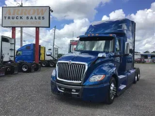 2019 INTERNATIONAL LT