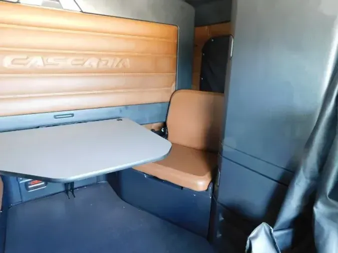 2020 Freightliner New Cascadia 126
