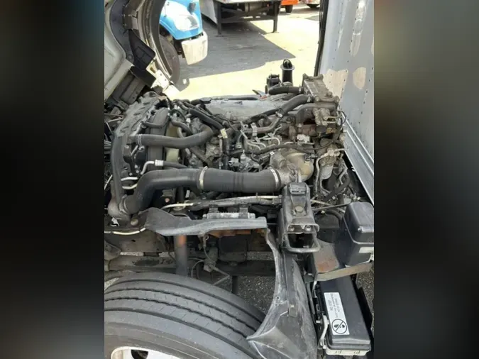 2020 ISUZU NQR76b64b8295c1cad97a8b314c1d9f7851