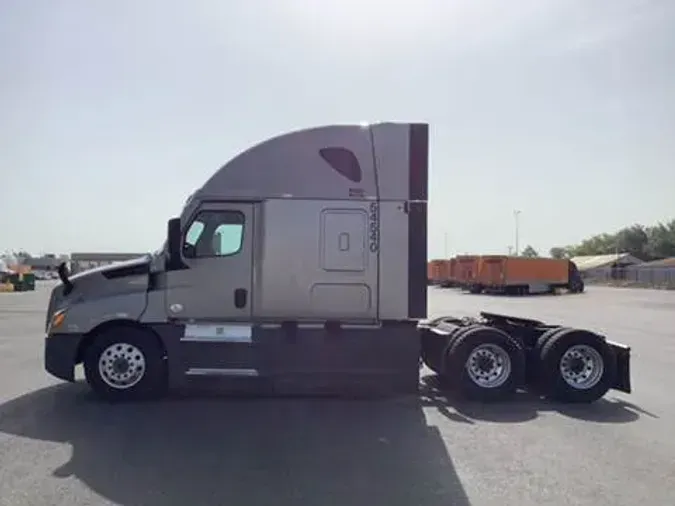 2023 Freightliner Cascadia