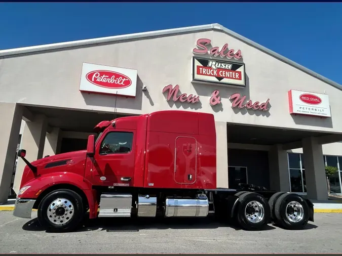 2022 Peterbilt 57976c191a1842b69e42884de7cbf113c3e