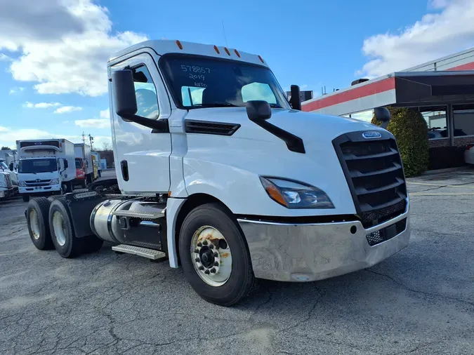 2019 FREIGHTLINER/MERCEDES PT126064ST