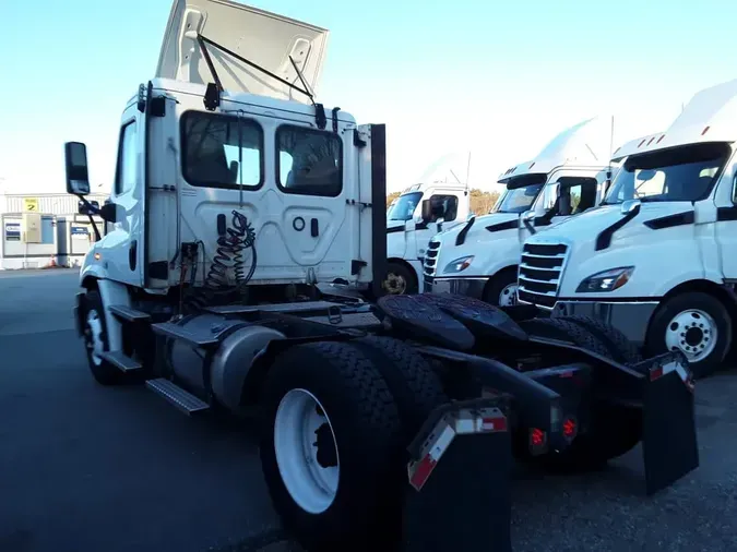 2020 FREIGHTLINER/MERCEDES CASCADIA 113