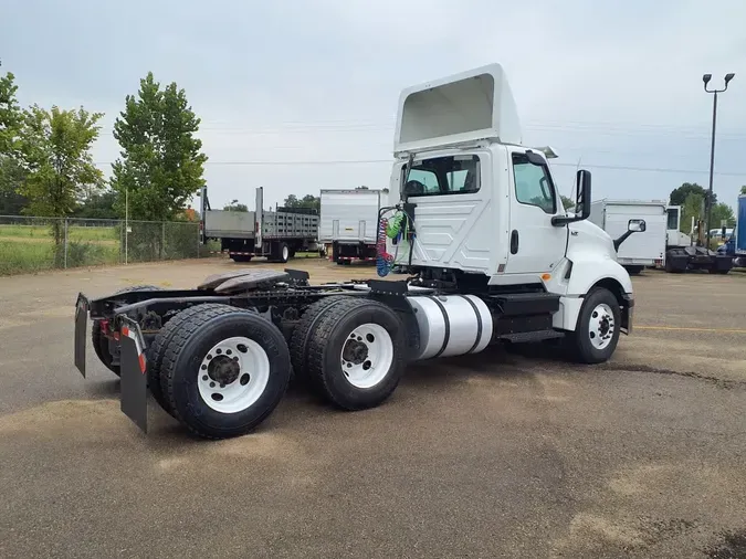 2019 NAVISTAR INTERNATIONAL LT625 DAYCAB T/A