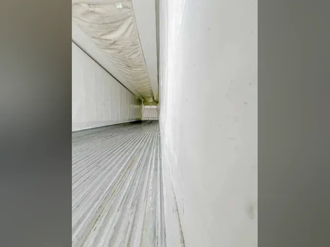 2017 UTILITY VS2RA76cf031f24c6221d026a012866950df9