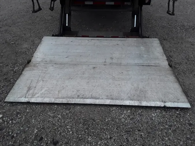 2021 FREIGHTLINER/MERCEDES M2 106