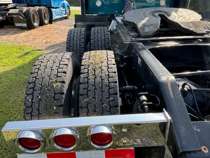 2021 Kenworth W900L