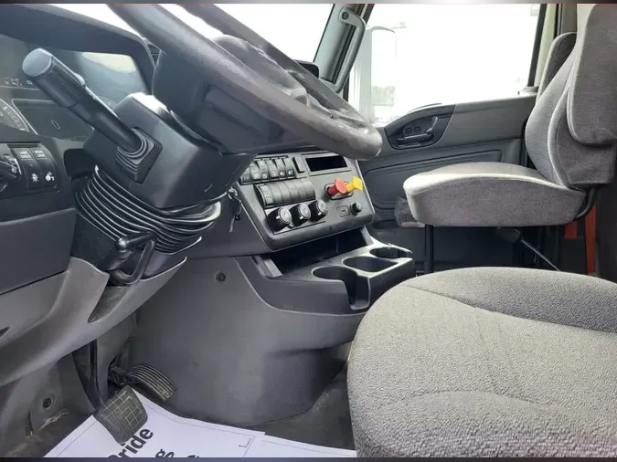 2020 NAVISTAR INTERNATIONAL LT625 DAYCAB T/A