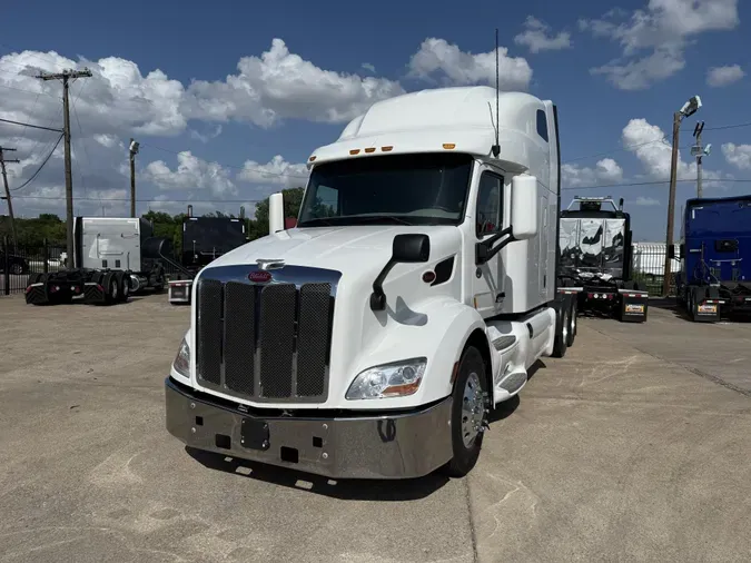 2022 Peterbilt 579