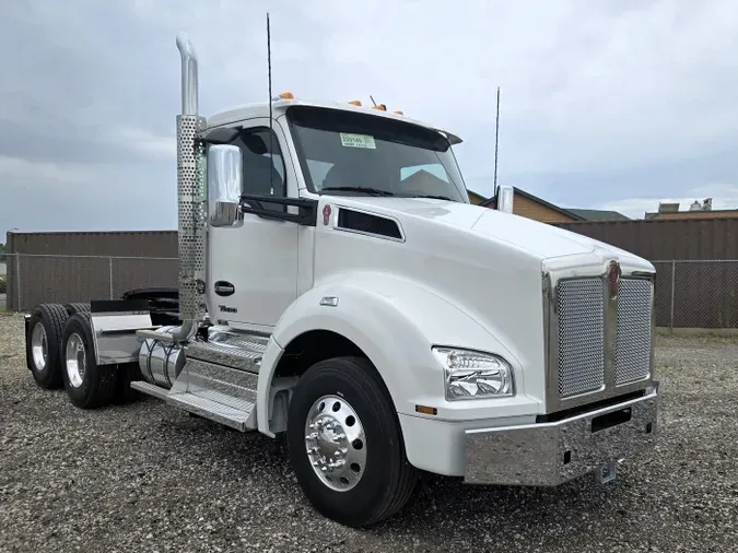 2026 Kenworth T880
