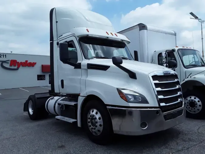 2019 FREIGHTLINER NEW CASCADIA 126