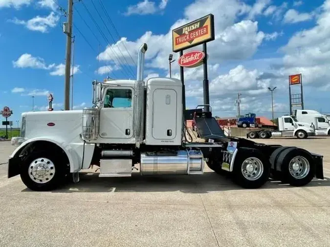 2024 Peterbilt 389