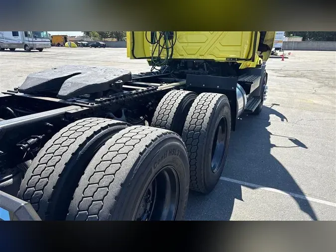 2018 INTERNATIONAL RH613