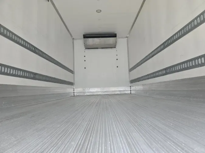 2019 Freightliner Business Class M2 106