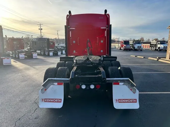 2018 Kenworth W900