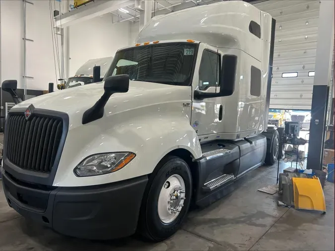 2022 International LT625