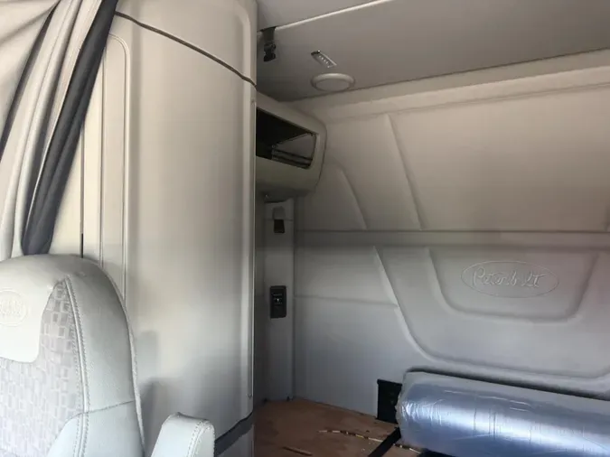 2021 Peterbilt 579