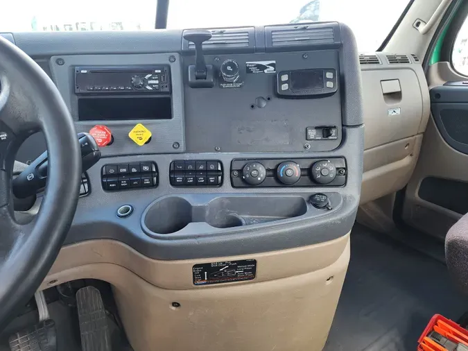 2017 FREIGHTLINER/MERCEDES CASCADIA 113