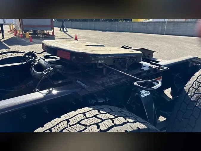 2022 FREIGHTLINER CA126