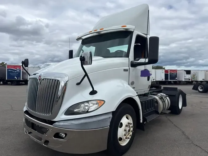 2019 NAVISTAR INTERNATIONAL RH613 DAYCAB S/A76f80d61d8f4db4bed280804f50e283c