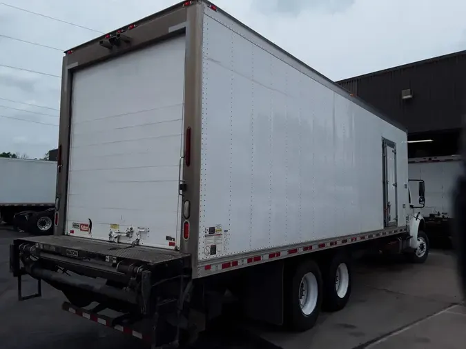 2017 FREIGHTLINER/MERCEDES M2 106