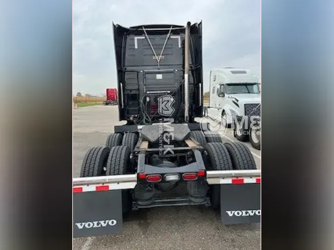 2022 VOLVO VNL64T860