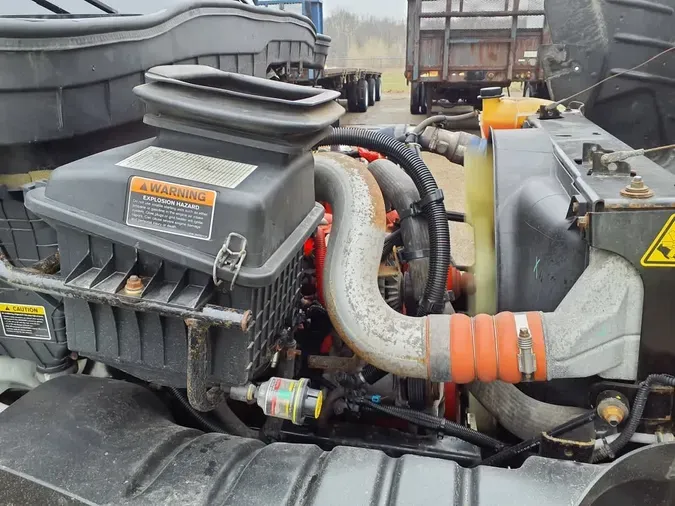 2020 NAVISTAR INTERNATIONAL MV607 (4X2)