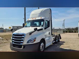 2019 FREIGHTLINER/MERCEDES NEW CASCADIA PX12664