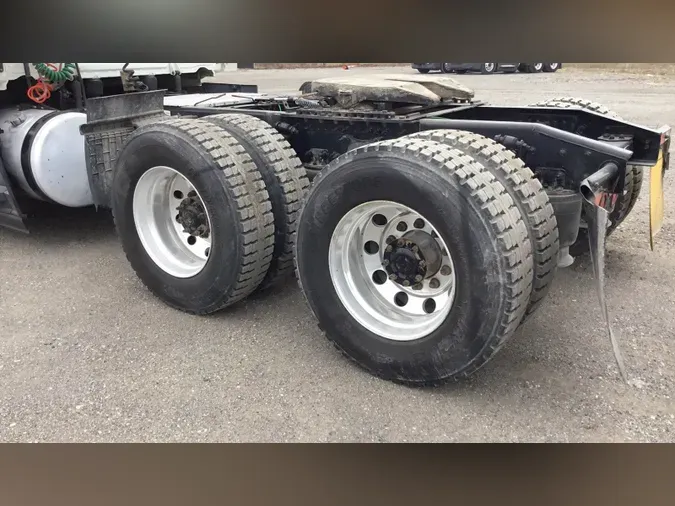 2019 Freightliner Cascadia 126