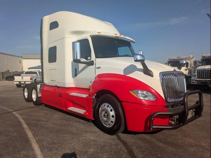 2022 International LT625